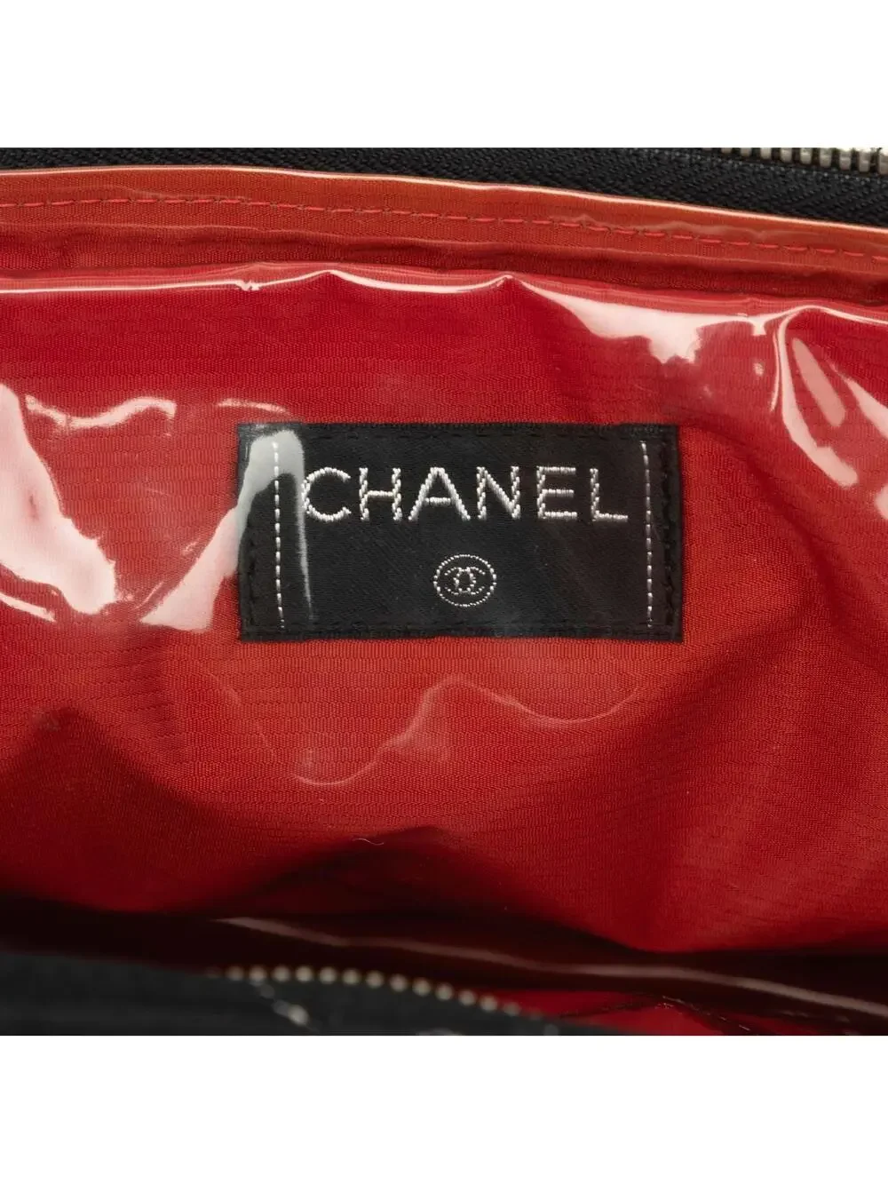 CHANEL elevate your